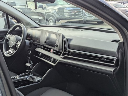 Used 2024 Kia Sportage LX image 29