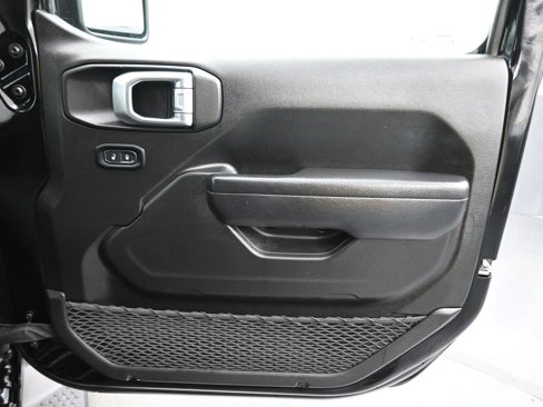 Used 2024 Jeep Wrangler Sport S image 39