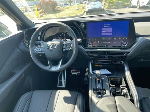 New 2026 Lexus TX 500h AWD image 19