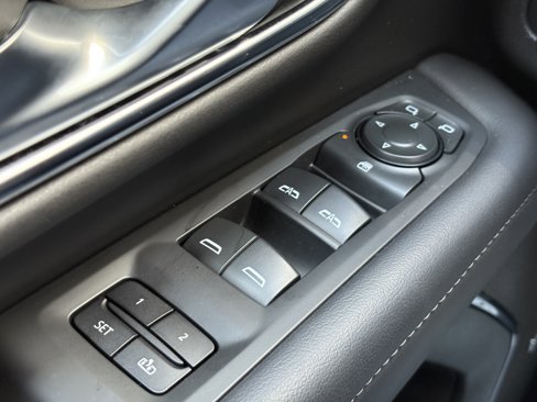 Used 2022 Chevrolet Tahoe LT image 32