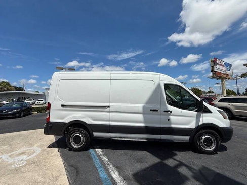 Used 2018 Ford Transit 250 148 Medium Roof image 7