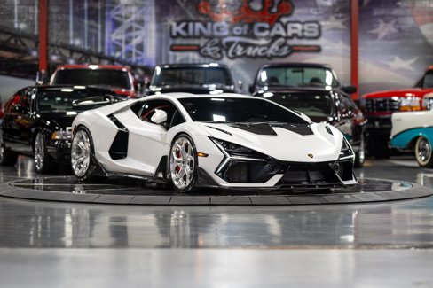 Used 2024 Lamborghini Revuelto image 4
