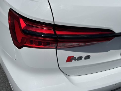 Used 2025 Audi RS 6 performance image 10