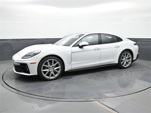 Certified 2024 Porsche Panamera 4 image 1