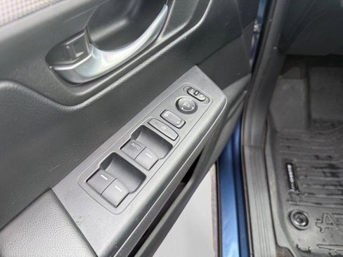 Used 2024 Honda CR-V LX image 11