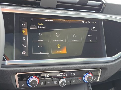 New 2025 Audi Q3 2.0T Premium image 24