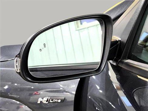 Used 2022 Hyundai Kona N Line image 9