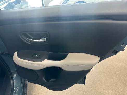 Used 2024 Honda HR-V LX image 29