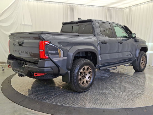 Used 2024 Toyota Tacoma Trailhunter image 25