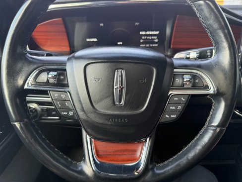 Used 2021 Lincoln Navigator Reserve image 18