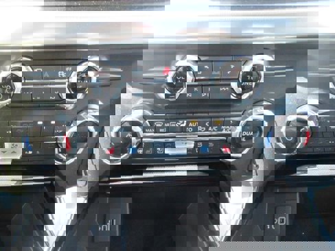 New 2025 Ford F150 Lariat w/ Equipment Group 501A Mid image 28