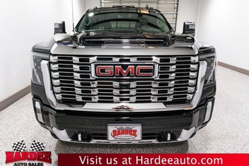 Used 2024 GMC Sierra 2500 Denali image 7