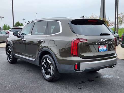 Used 2025 Kia Telluride S image 3