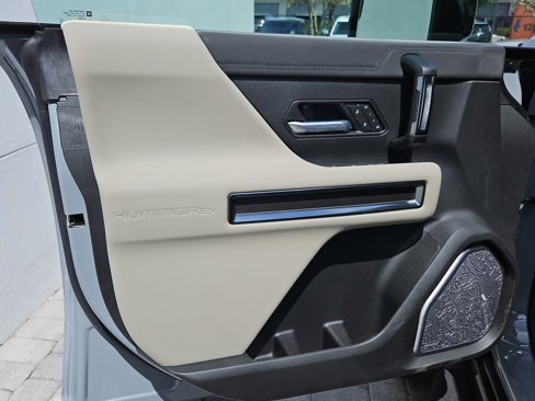New 2026 GMC Hummer EV SUV image 18
