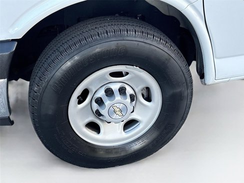 Used 2024 Chevrolet Express 2500 w/ Driver Convenience Package image 32