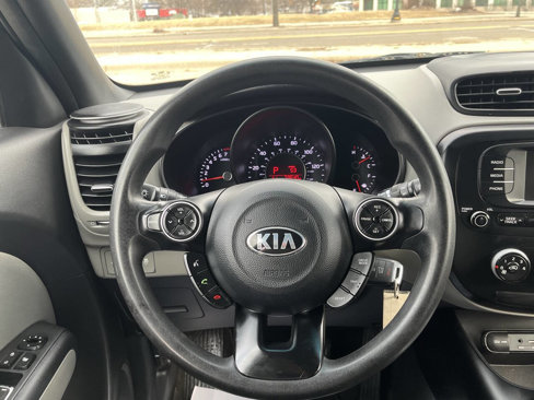 Used 2018 Kia Soul image 19