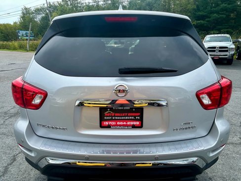 Used 2019 Nissan Pathfinder Platinum w/ Cargo Package image 7