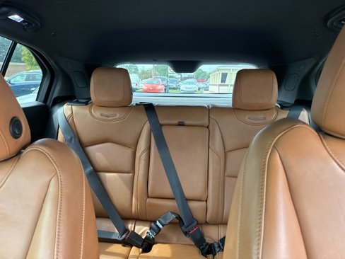 Used 2019 Cadillac XT4 Premium Luxury image 27