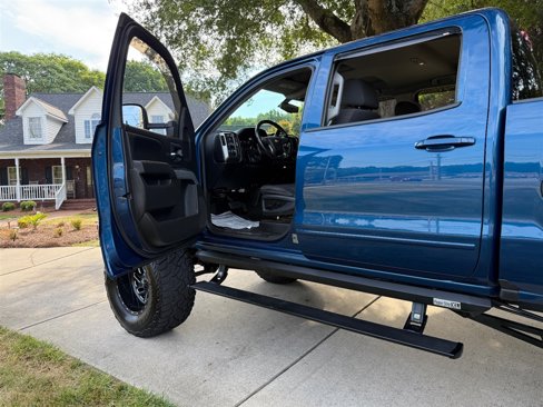 Used 2018 Chevrolet Silverado 1500 LT w/ All Star Edition image 40