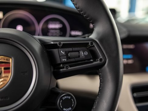 New 2025 Porsche Taycan image 28