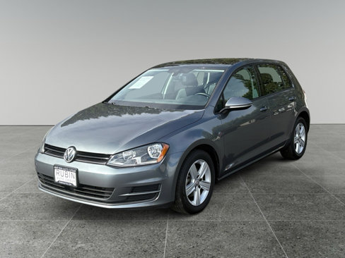 Used 2017 Volkswagen Golf Wolfsburg Edition image 2