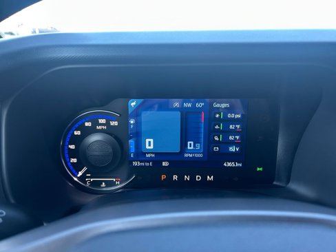 Used 2024 Ford Bronco Outer Banks image 16
