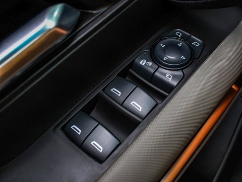 Used 2025 GMC Hummer EV 2X image 10