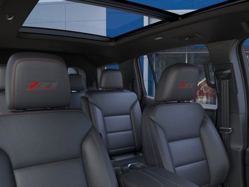 New 2026 Chevrolet Traverse Z71 w/ LPO, Floor Liner Package image 25