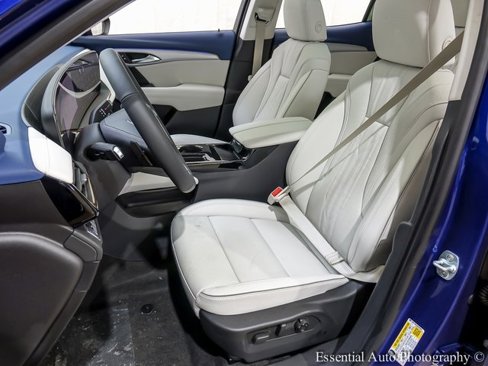 New 2025 Buick Envision Avenir image 8