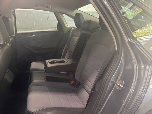 Used 2025 Volkswagen Jetta SE image 36