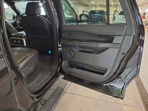 Used 2024 Ford Expedition Max Limited image 11