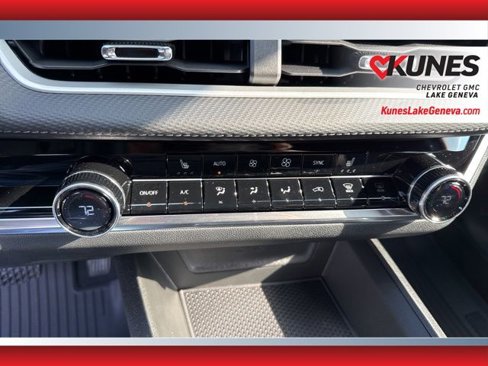 New 2026 Chevrolet Equinox LT w/ Convenience Package II image 29