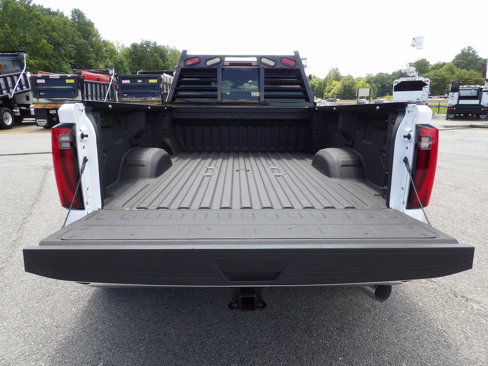 Used 2024 GMC Sierra 3500 Pro image 49