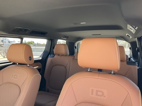 New 2025 Volkswagen ID. Buzz Pro S image 17