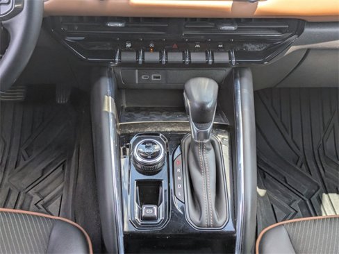 Used 2023 GMC Canyon AT4 image 18