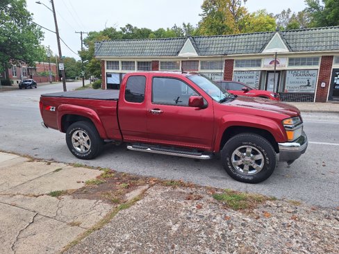 Used 2011 Chevrolet Colorado LT image 3