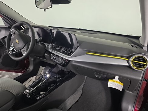 New 2025 Chevrolet Trax LT w/ Driver Confidence Package image 36