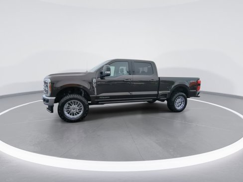 Used 2025 Ford F350 Lariat w/ Lariat Ultimate Package image 4