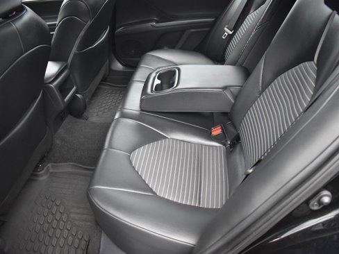 Used 2024 Toyota Camry SE image 27