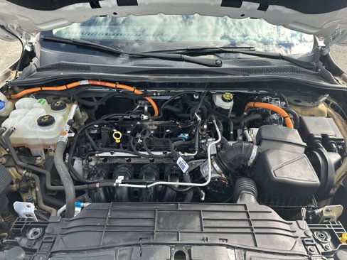 Used 2020 Ford Escape SE Sport image 9