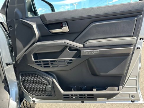 Certified 2024 Toyota Tacoma TRD Off-Road image 16