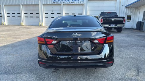 Used 2025 Nissan Altima 2.5 SV image 6