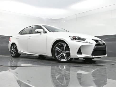 Used 2019 Lexus IS 300 image 25