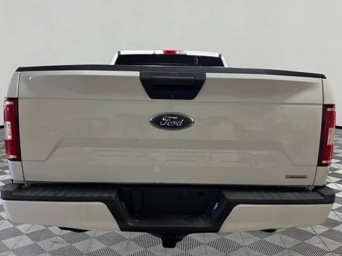 Used 2018 Ford F150 XL w/ Equipment Group 101A Mid image 4