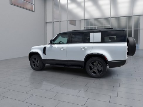 New 2025 Land Rover Defender 130 S image 6
