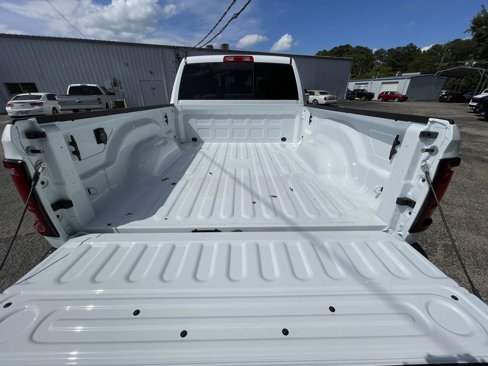New 2025 RAM 2500 Tradesman image 39