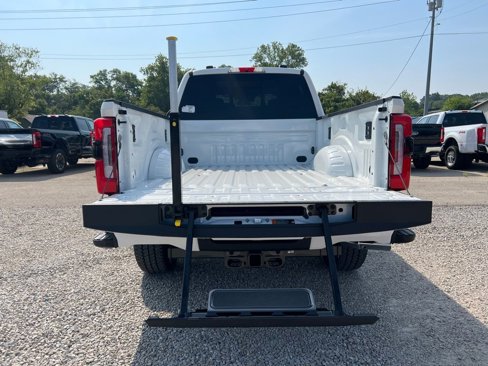 New 2025 Ford F250 Platinum image 18