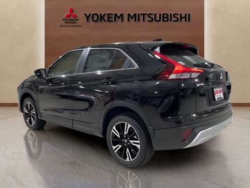 New 2025 Mitsubishi Eclipse Cross SE image 3