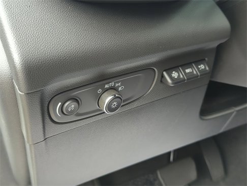 Certified 2023 Buick Envision Avenir image 36