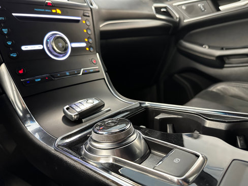 Used 2019 Ford Edge ST w/ Convenience Package image 41